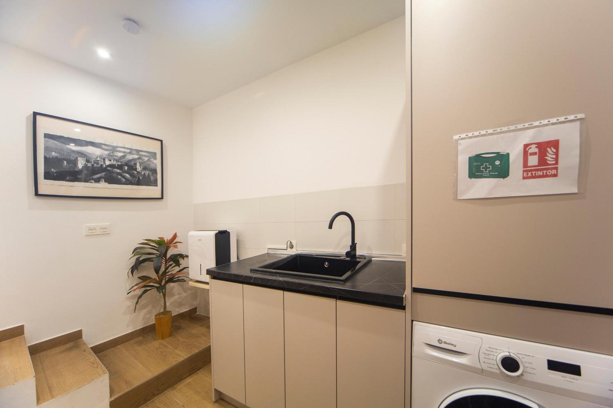 Apartamentos Indalo A Los Pies Del Albaicin Гранада Екстер'єр фото